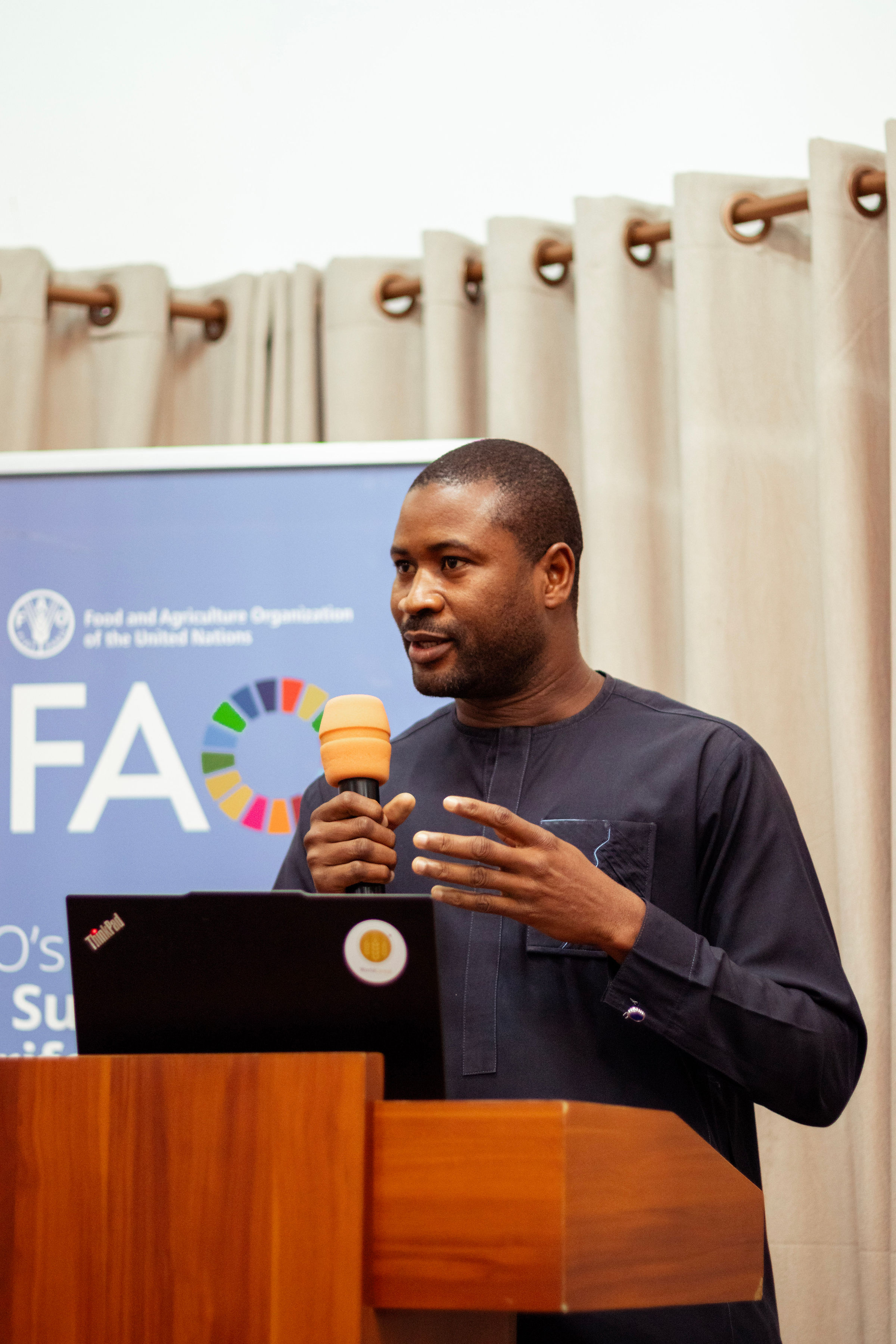 Abdourahamane Zakari (AGRHYMET) presenting